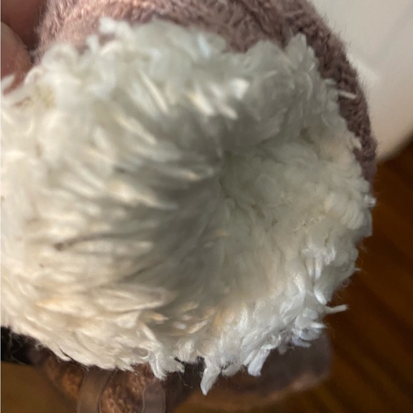 Sherpa lined Mauve Mittens by INC - Picture 3 of 3